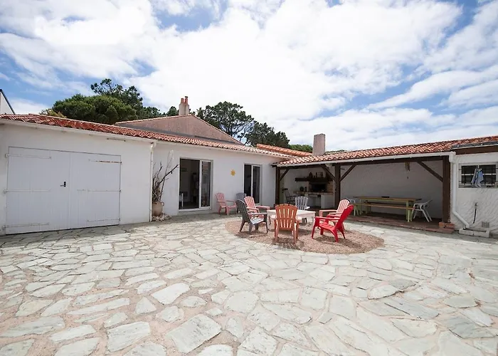 Maison Le Clos Joli * סן-ז'יל-קרואה-דה-וי